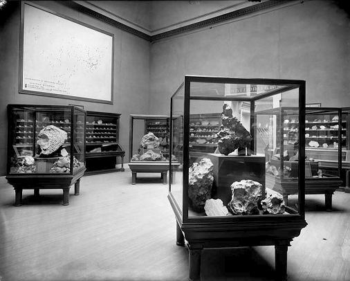 Meteorite Room at the Chicago Field Museum in 1905